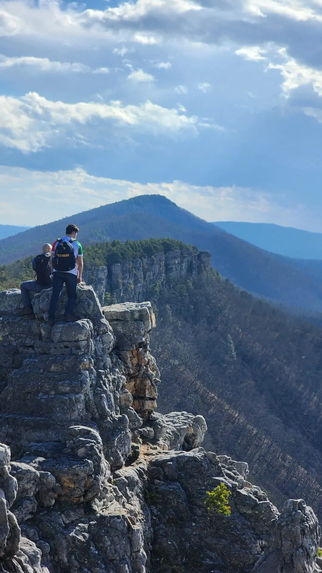 Mike Review of hikingwild.com Mike Review of hikingwild.com